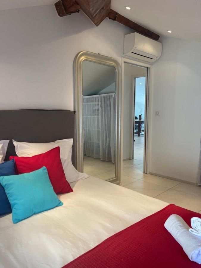 Grand Appartement Style Loft Bord De Mer Propriano  Exterior foto